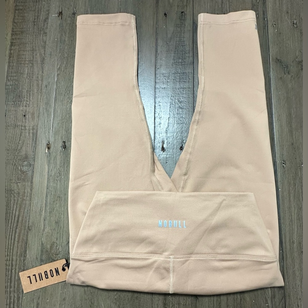 NWT NOBULL High-Rise Plush Heather Crop Tight - Medium - Sand (Beige/Tan) - Picture 4 of 7